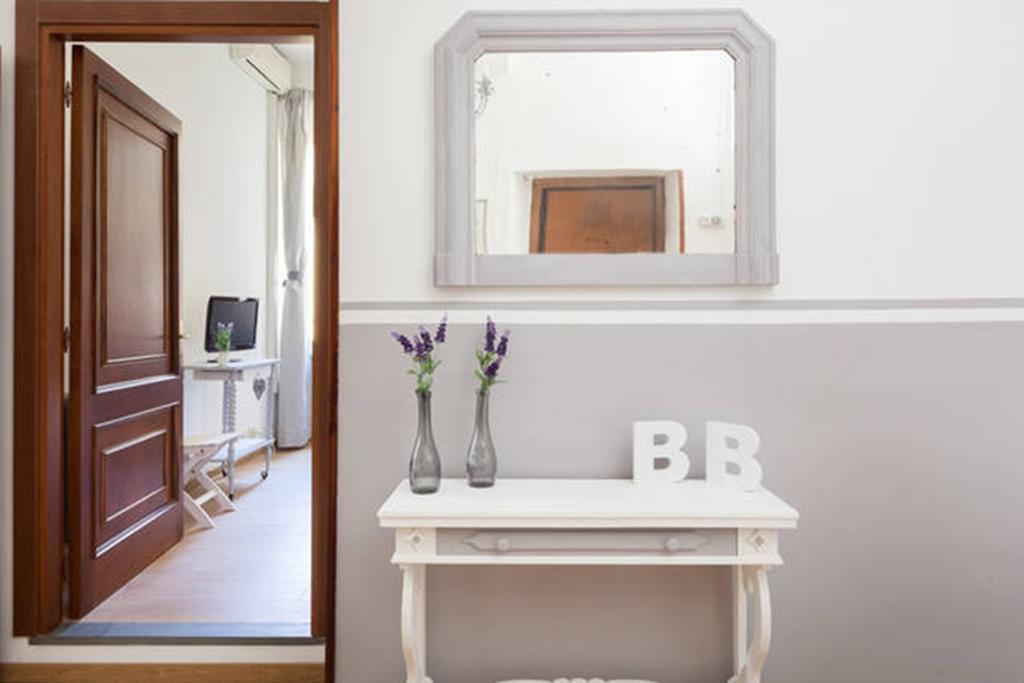 Domus Merulana Bed And Breakfast โรม ภายนอก รูปภาพ